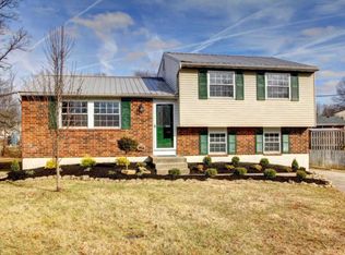 8205 Sealston Dr, Louisville, KY 40228