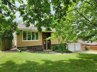 904 S 12th St, Wausau, WI 54403