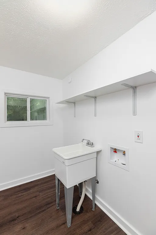 2 bed, 836 sqft, $1,195 — Photo 4