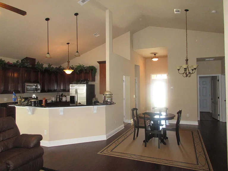 8954 Rachel Ct — Photo 3