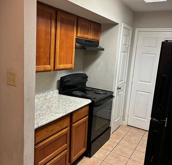 844 Hammond Manor Dr #B — Photo 4