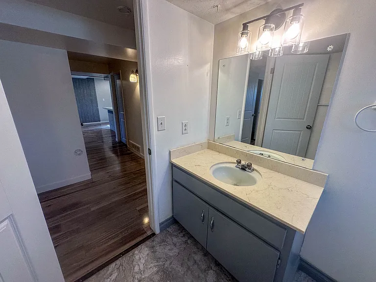 7623 S Cambria Cir #B — Photo 15