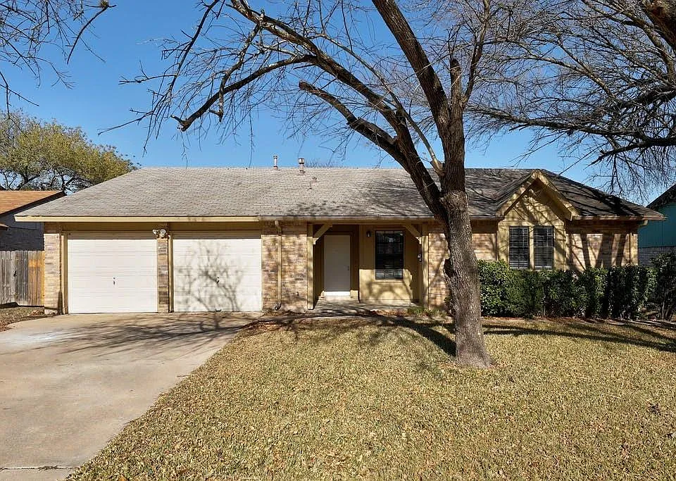 1214 Doonesbury Dr