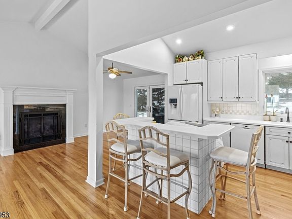 2nd image of 31 Ridge Ct