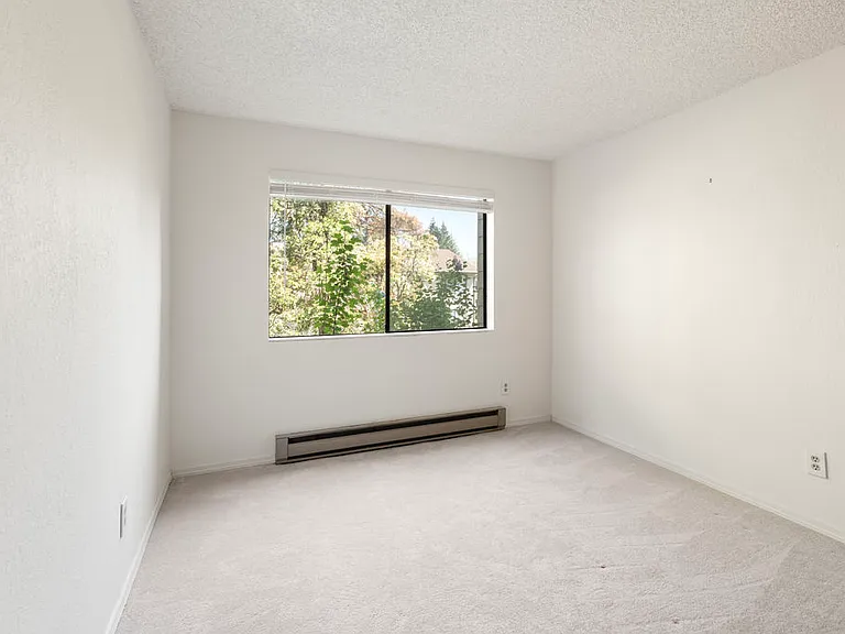 14629 NE 35th St — Photo 12