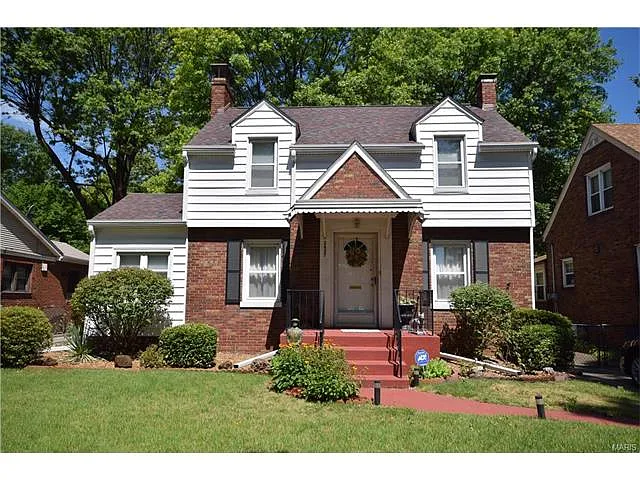 2637 State St photo 1