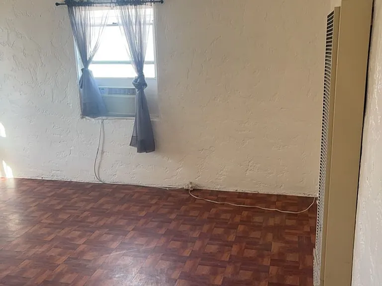204 W Kelso St — Photo 13