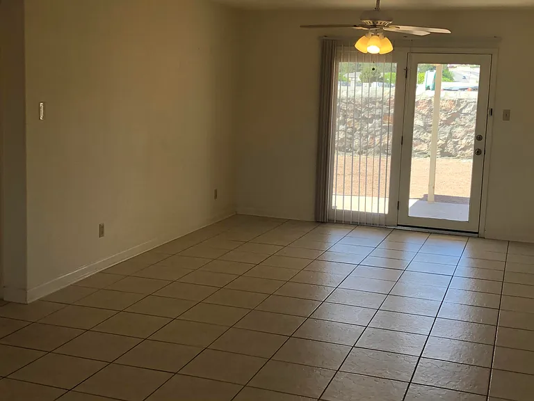 6633 Amposta Dr #B — Photo 2