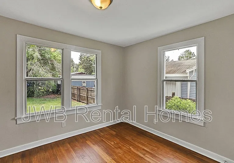 7171 Lucky Dr W — Photo 8