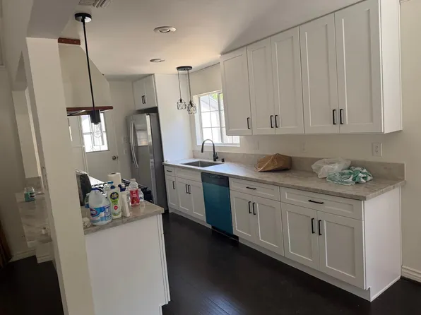 5341 Mecca Ave, Tarzana, CA 91356