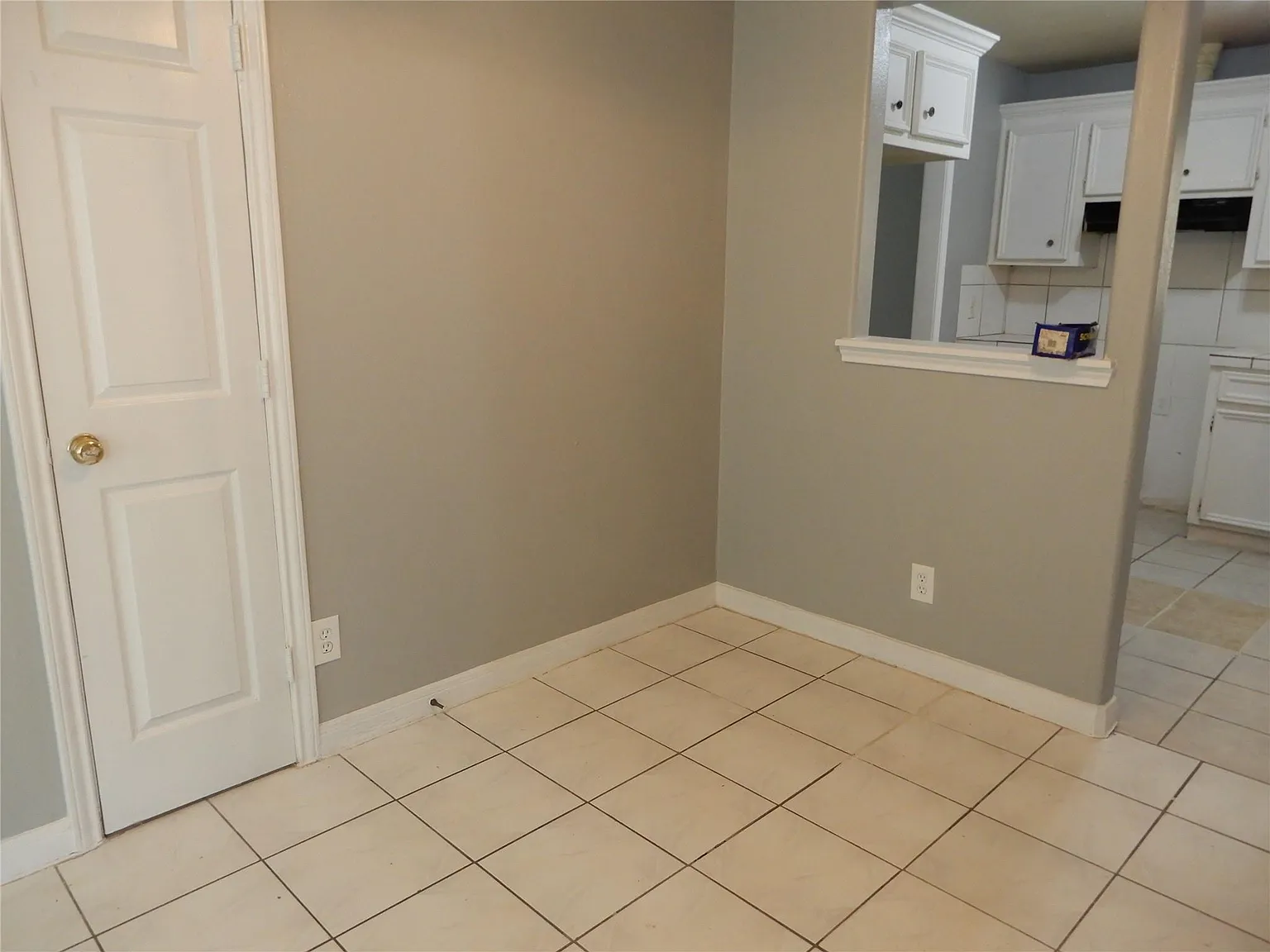 3 bed, 2.0 bath, 1243 sqft, $1,500 — Photo 3