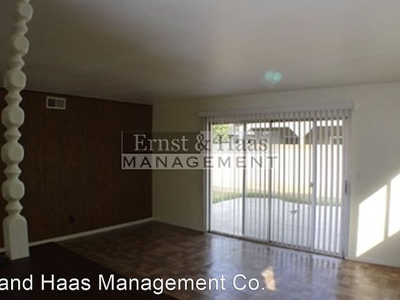 4th image of 20402 Roseton Ave