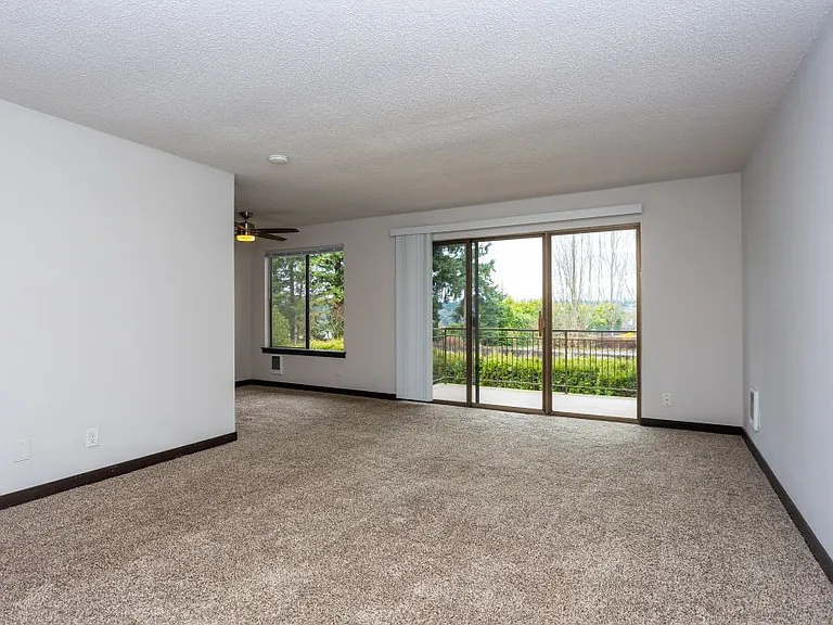 Normandy Duke Apartments — Photo 8