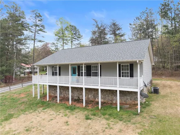 104 View St, Clarkesville, GA 30523