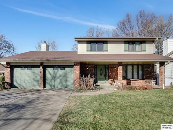 3617 S 77th St, Lincoln, NE 68506