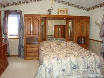 2nd image of 4115 Cobblestone Ln