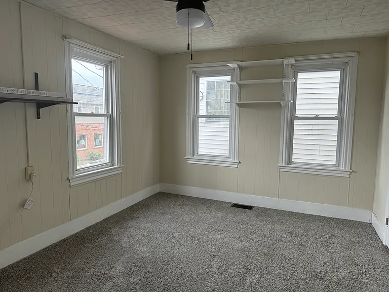 45 E 6th St — Photo 9