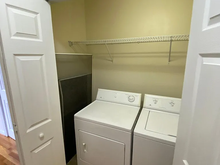 1512 W Cary St — Photo 18