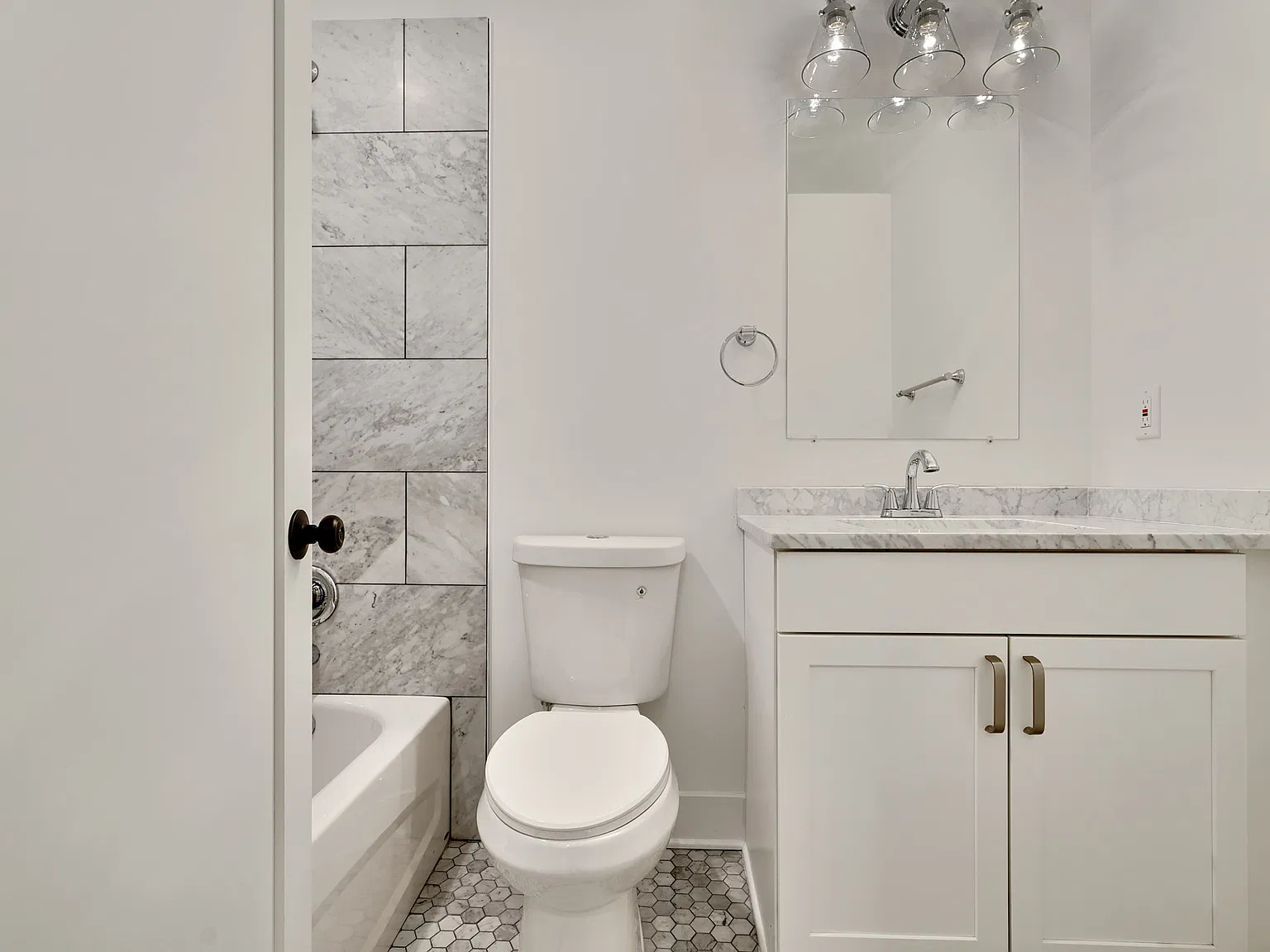 1 bed, 660 sqft, $1,750 — Photo 4