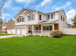 2 Lantern Way, Nesconset, NY 11767