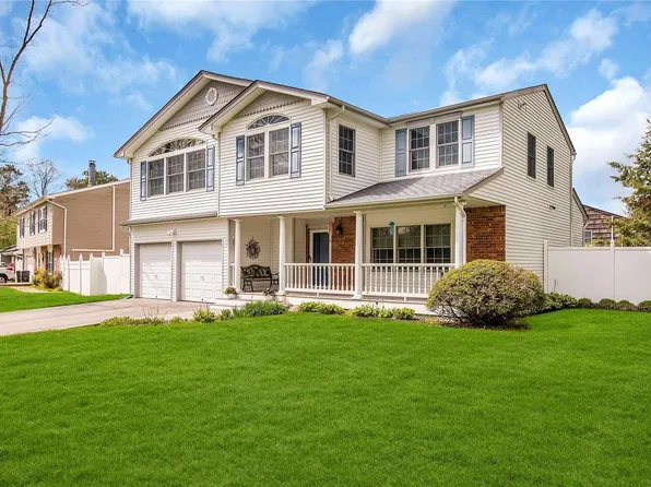 2 Lantern Way, Nesconset, NY 11767