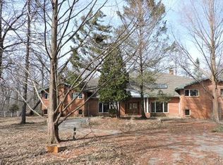 2000 Duffy Ln, Bannockburn, IL 60015