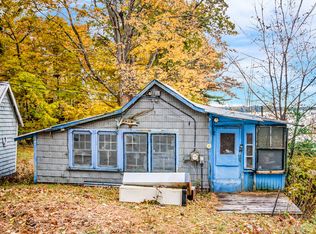 96 N Shore Ln, Winthrop, ME 04364