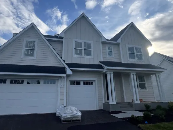 5520 Rolling Hills Pkwy, Victoria, MN 55318