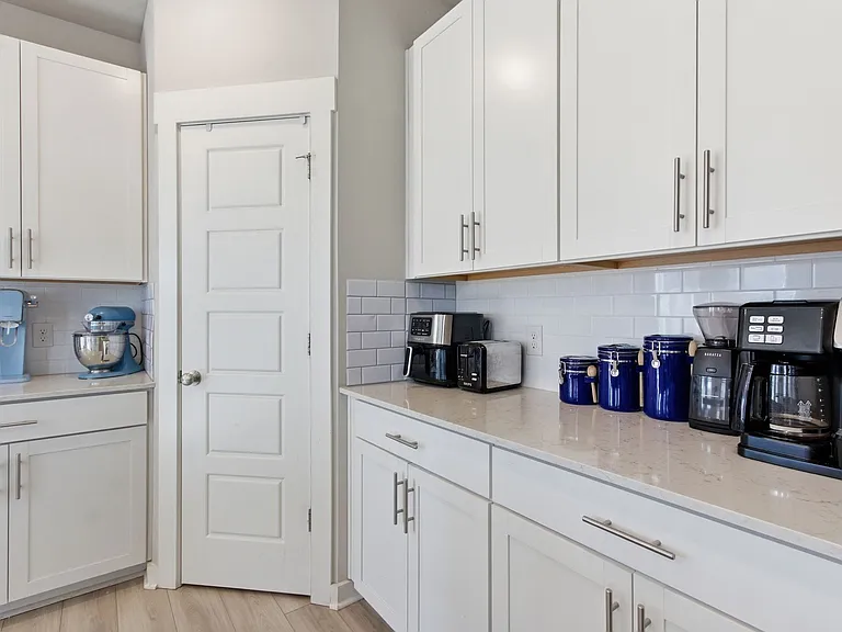 277 Casper Dr — Photo 19