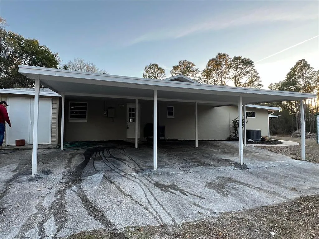 4 bed, 2.0 bath, 2010 sqft, $2,500 — Photo 4