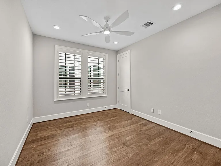 14008 Memorial Reserve Pl — Photo 8