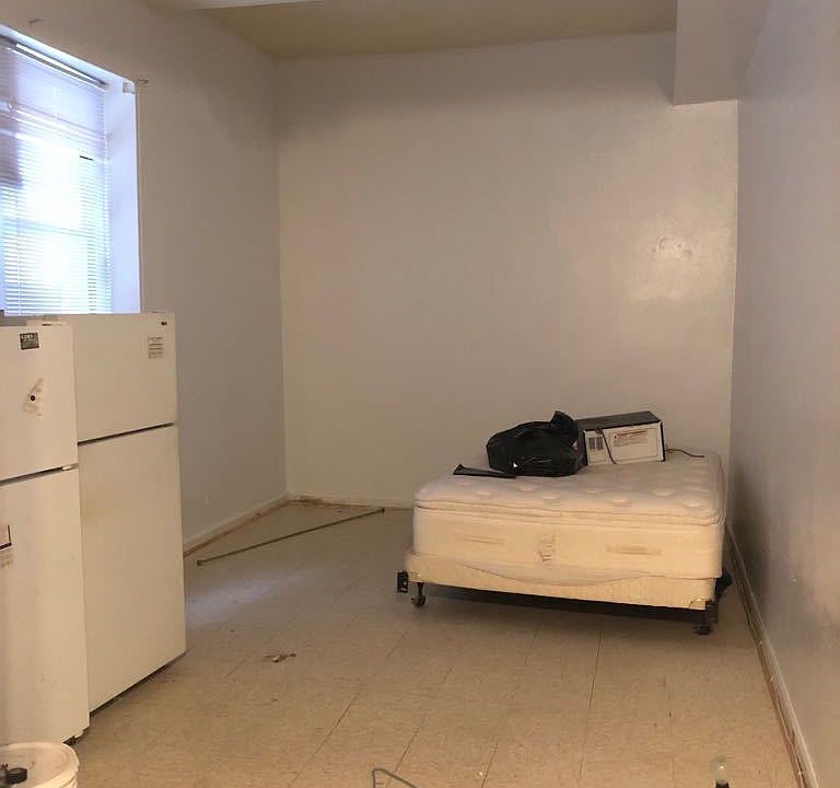 2nd image of 2102 Beverley Rd APT 1A
