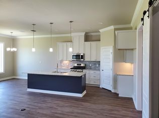1904 Stephanie Dr, Whitehouse, TX 75791
