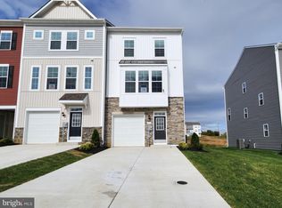 115 Mossdale Blvd, Falling Waters, WV 25419