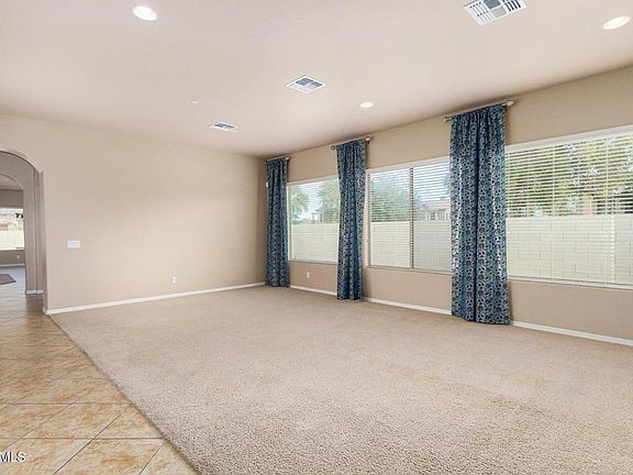 5th image of 696 W Mesquite Ln