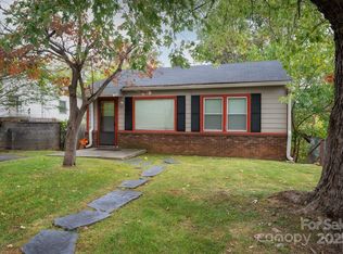 92 Stewart St, Asheville, NC 28806