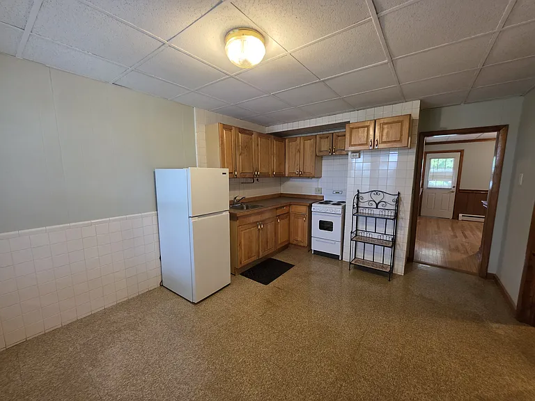 225 Alfred St #204 — Photo 4