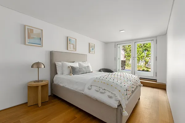 Sold by SERHANT. | media 15