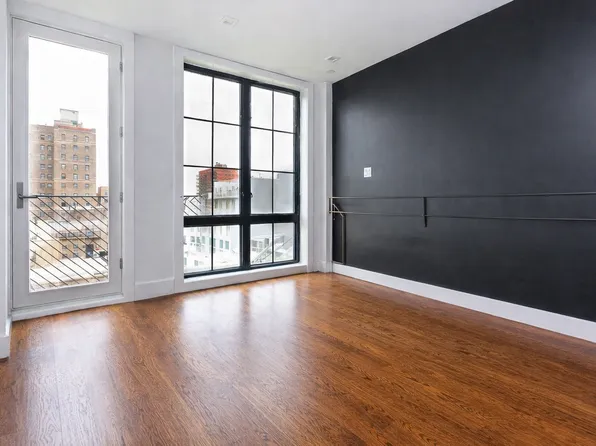 683 Franklin Avenue image 1 of 11