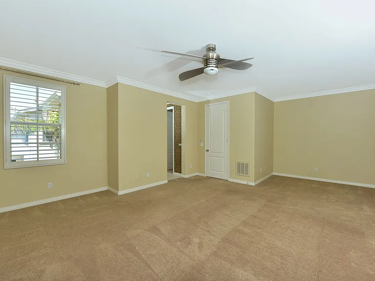 6941 Waters End Dr — Photo 10