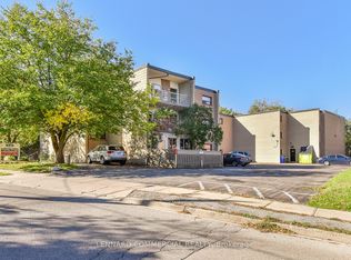 14 Albert St #20, Cambridge, ON N1R 3M4