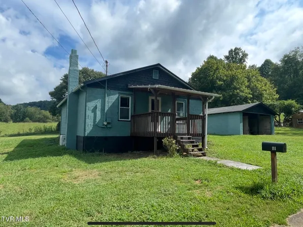 111 Laura Bowers Rd, Elizabethton, TN 37643