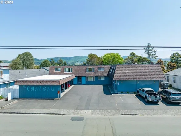 1041 Beach Dr, Seaside, OR 97138