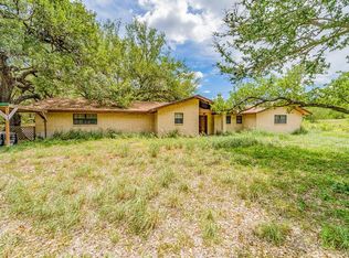 960 Fm 3024, George West, TX 78022