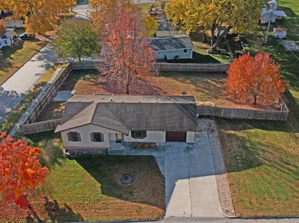 601 15th St, Corning, IA 50841