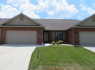 1343 Pine Forest Dr, Normal, IL 61761