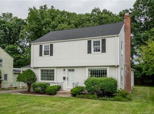 106 Overbrook Rd, West Hartford, CT 06107