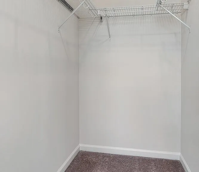 4725 Cherokee St — Photo 36