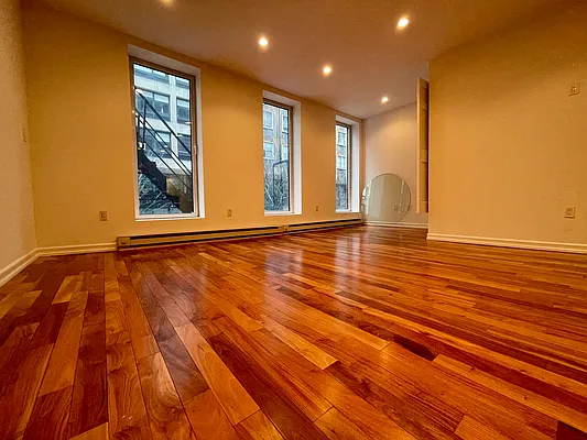 Rented by Building Equity Real Estate LLC | media 11