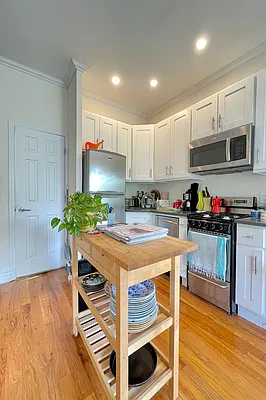 Rented by Silver Line Realty Group NY LLC | media 13